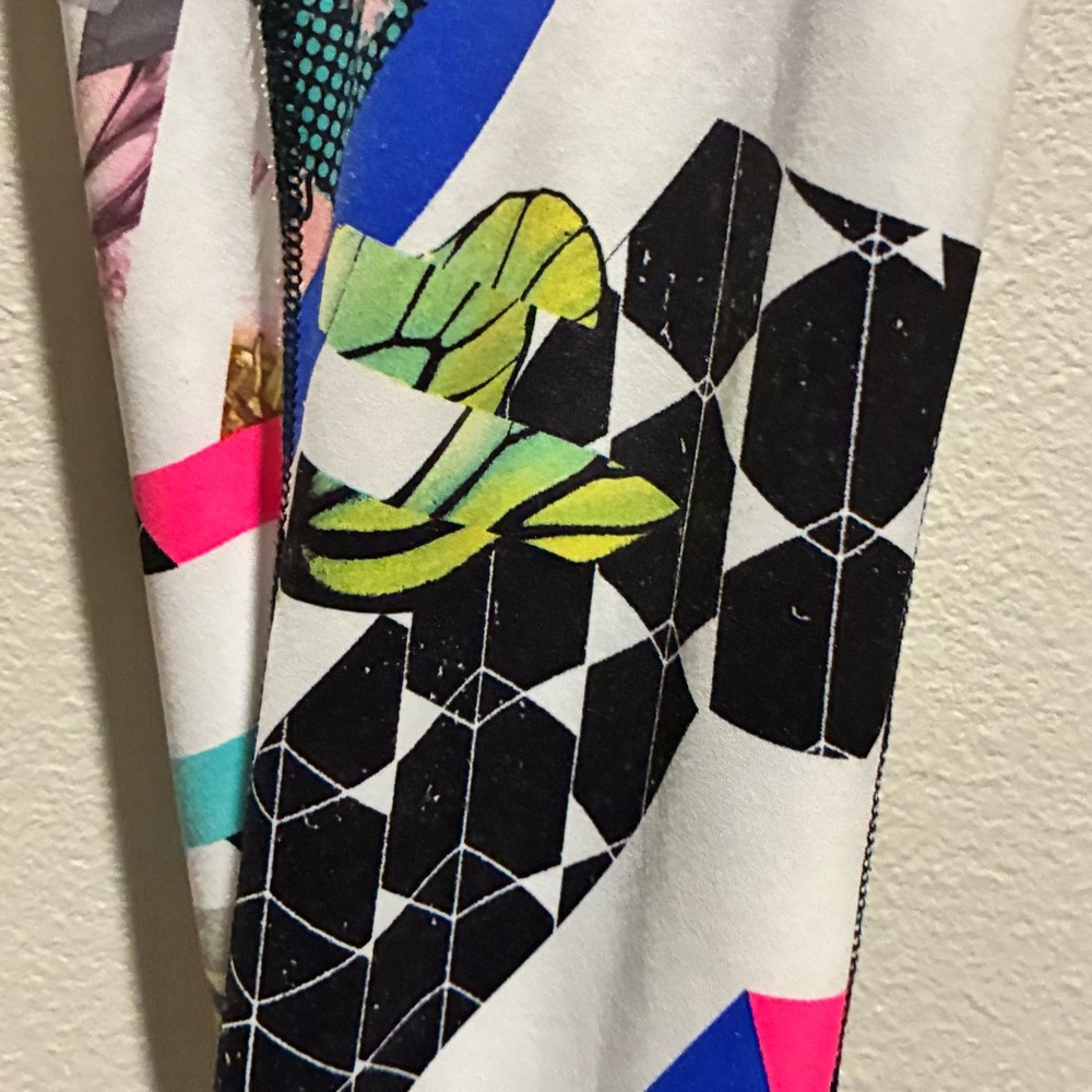 Reebok Sport COMP TIGHT-DIG MAYHEM Colorful Geometric Women's Leggings XS - Picture 4 of 10